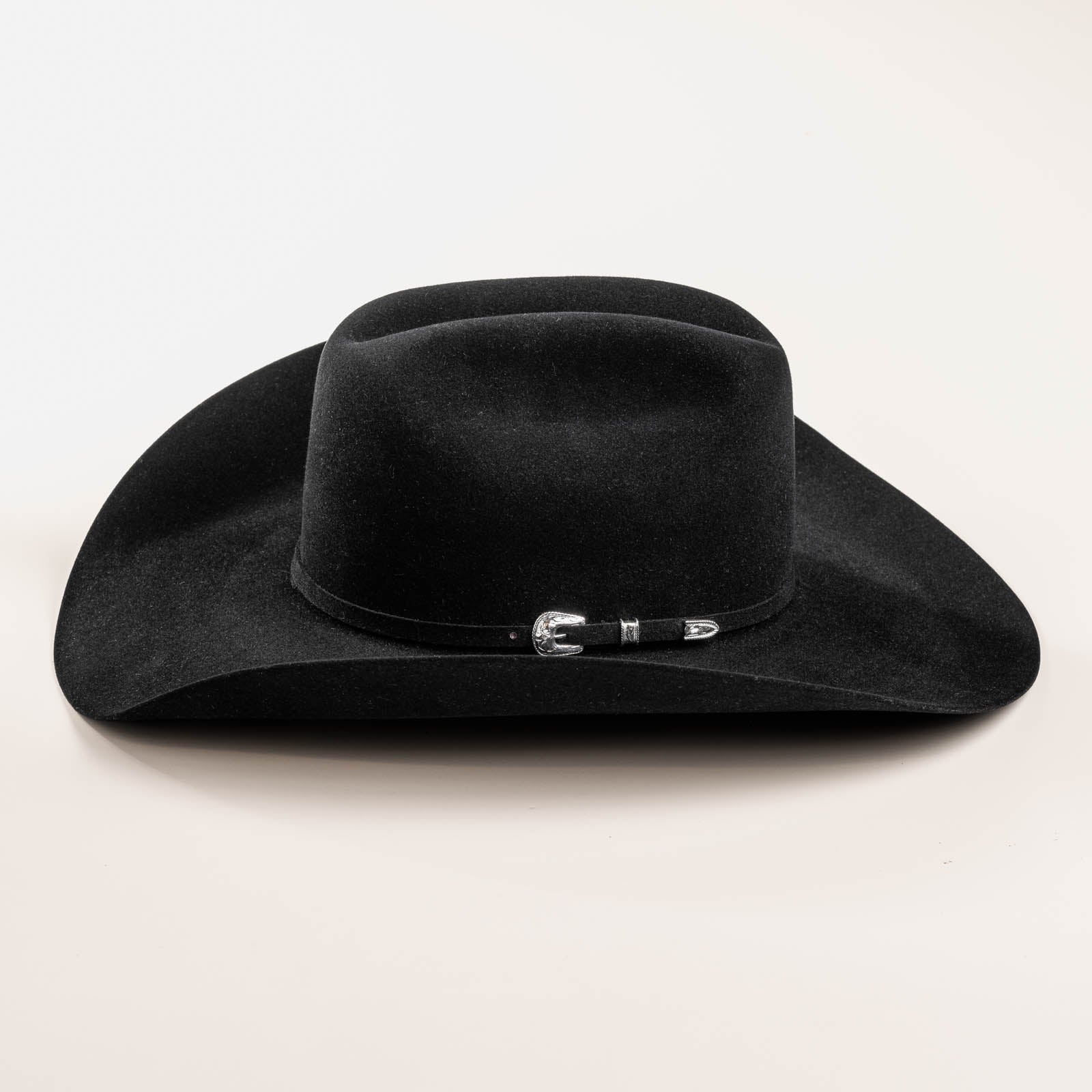 20X Pinnacle black cowboy hat left-side angle
