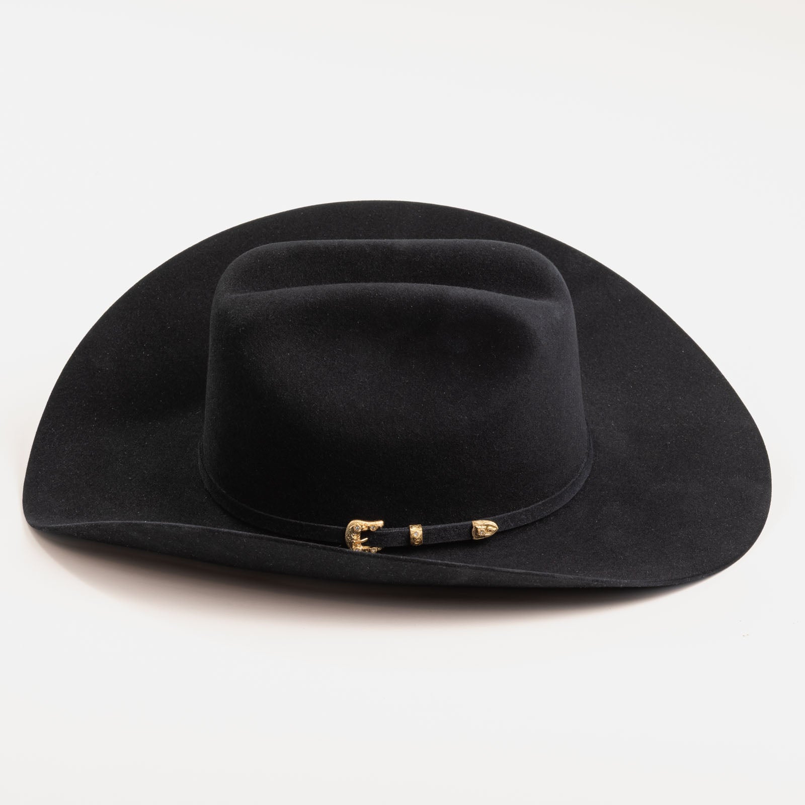 30X Opulento black cowboy hat left-side angle