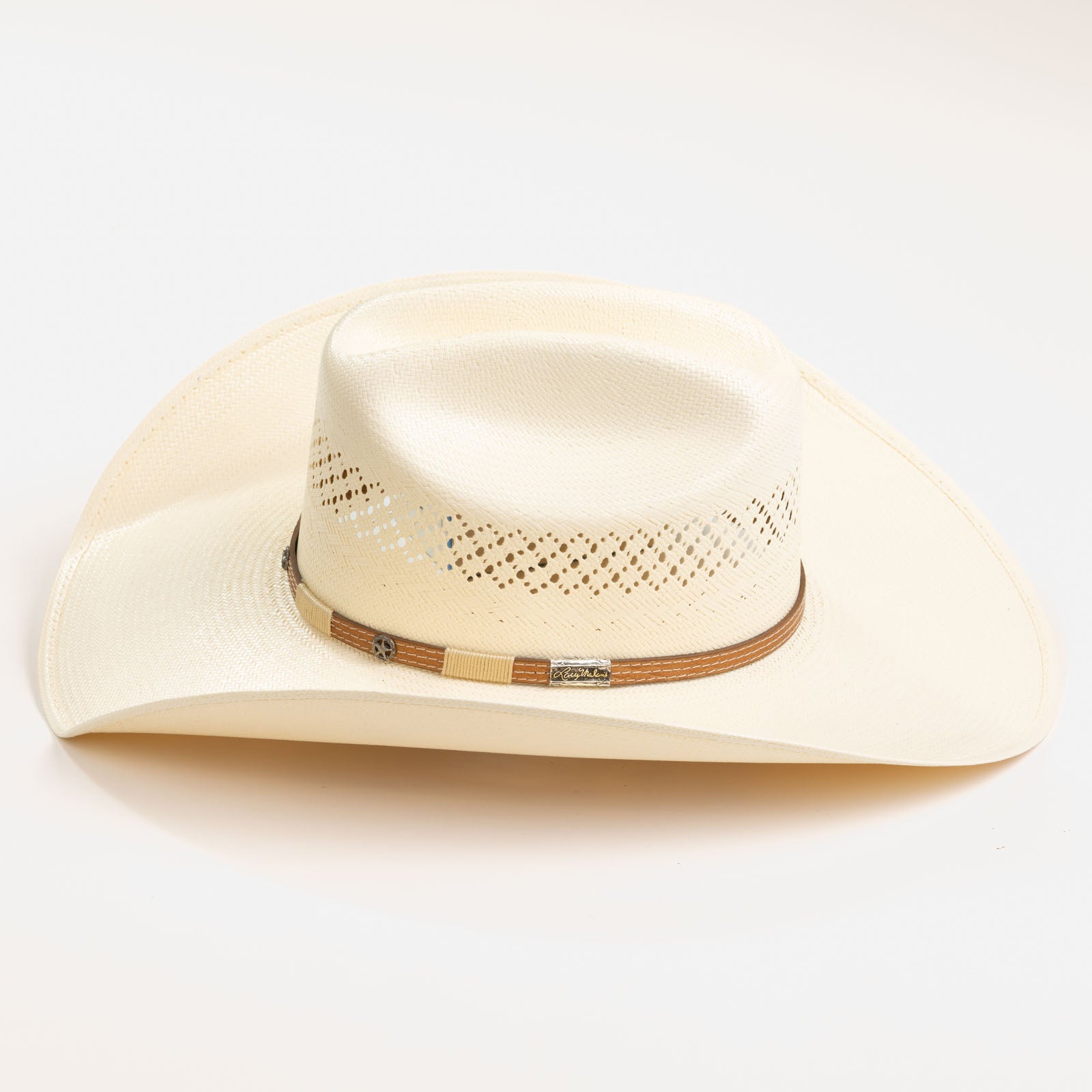 10X Wyatt natural-colored cowboy hat side angle