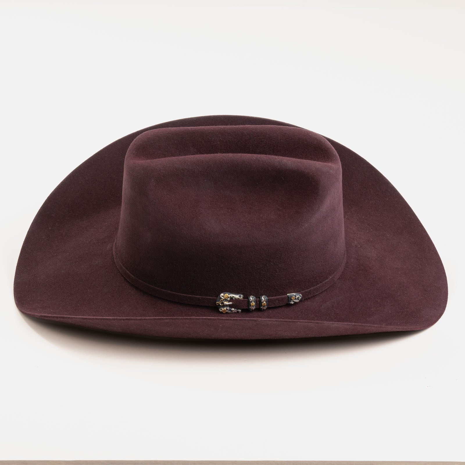 10X Jerarca black cherry cowboy hat side angle