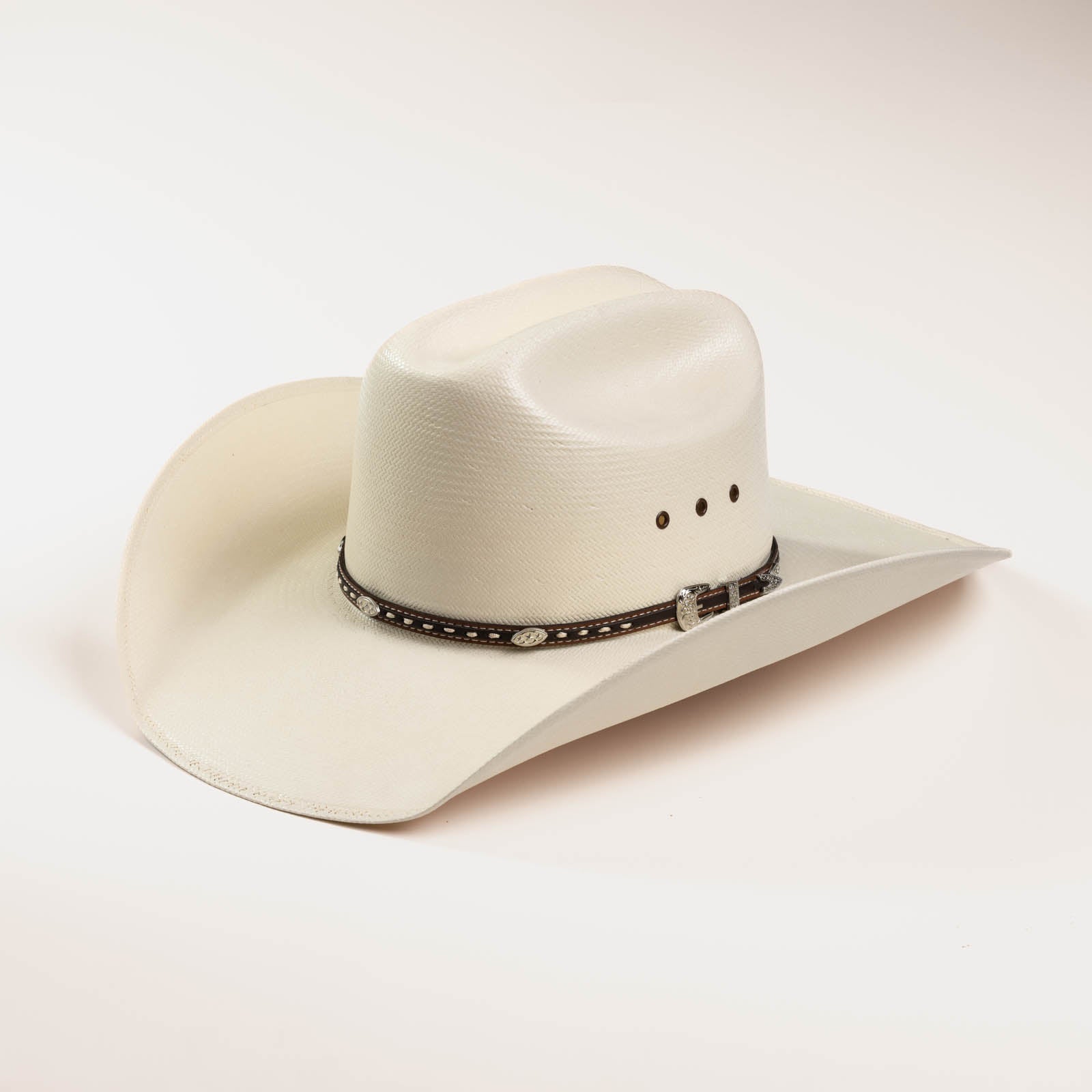 10X Bull ivory cowboy hat three-quarter angle