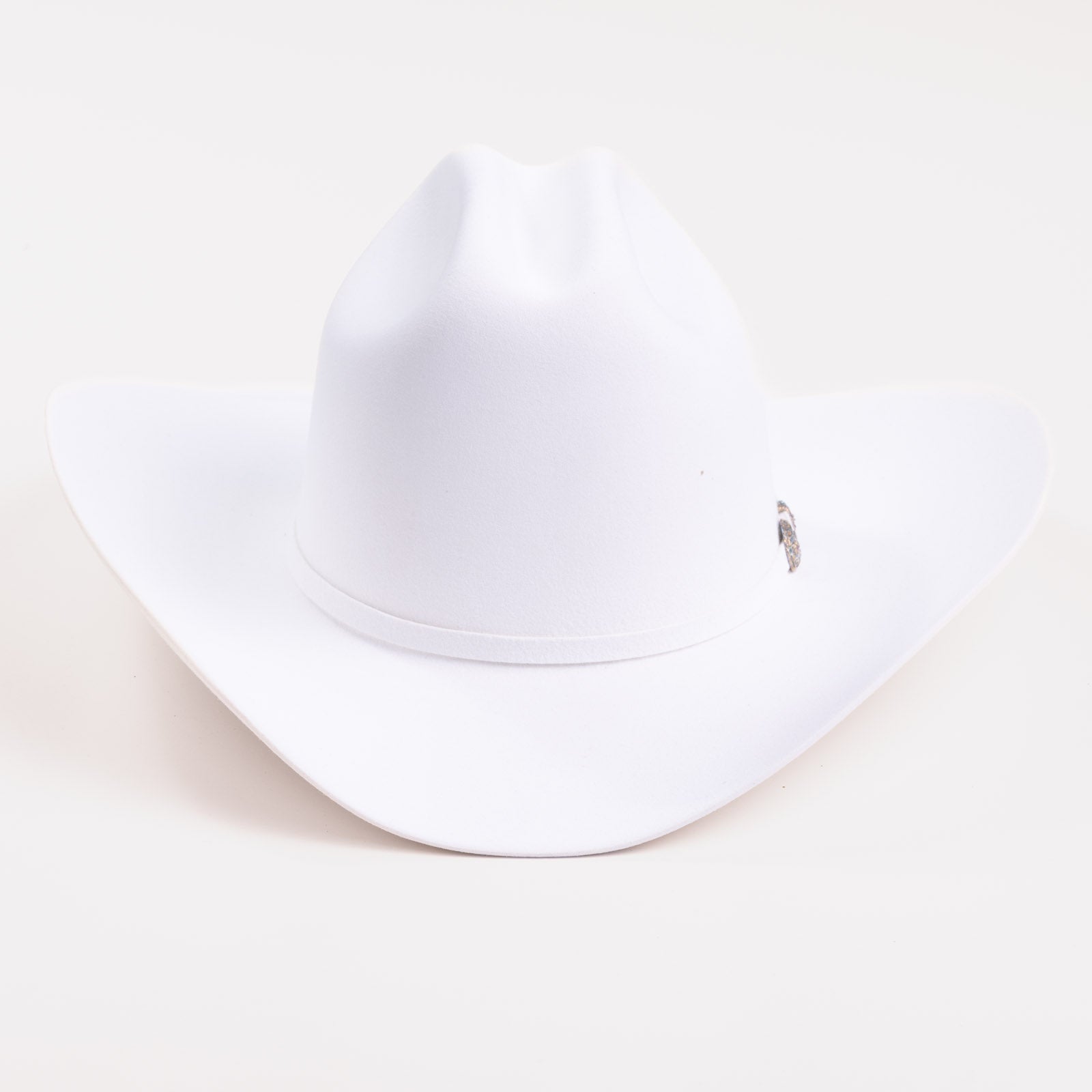 30X El Rey white cowboy hat front angle