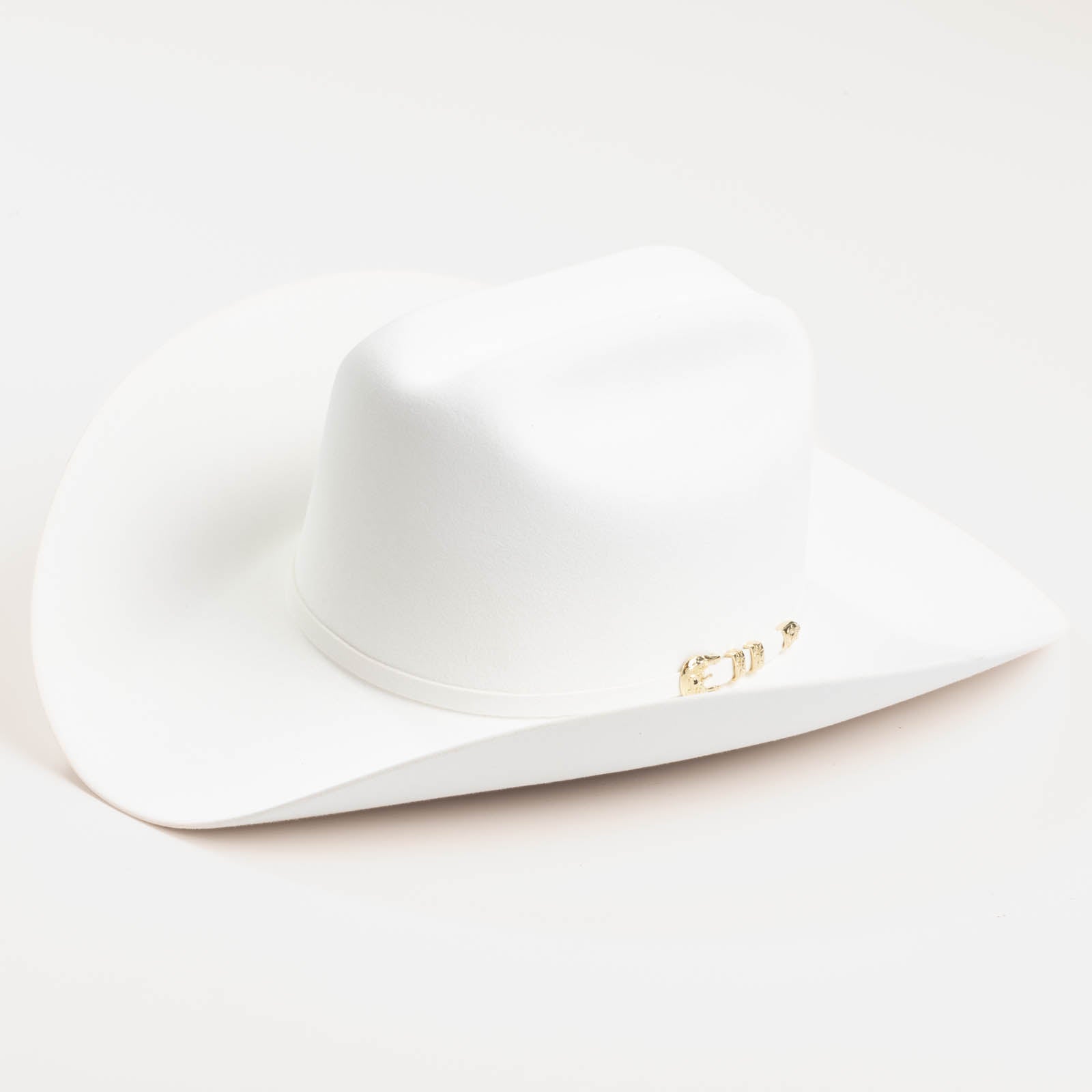 6X El Oro white cowboy hat three-quarter angle