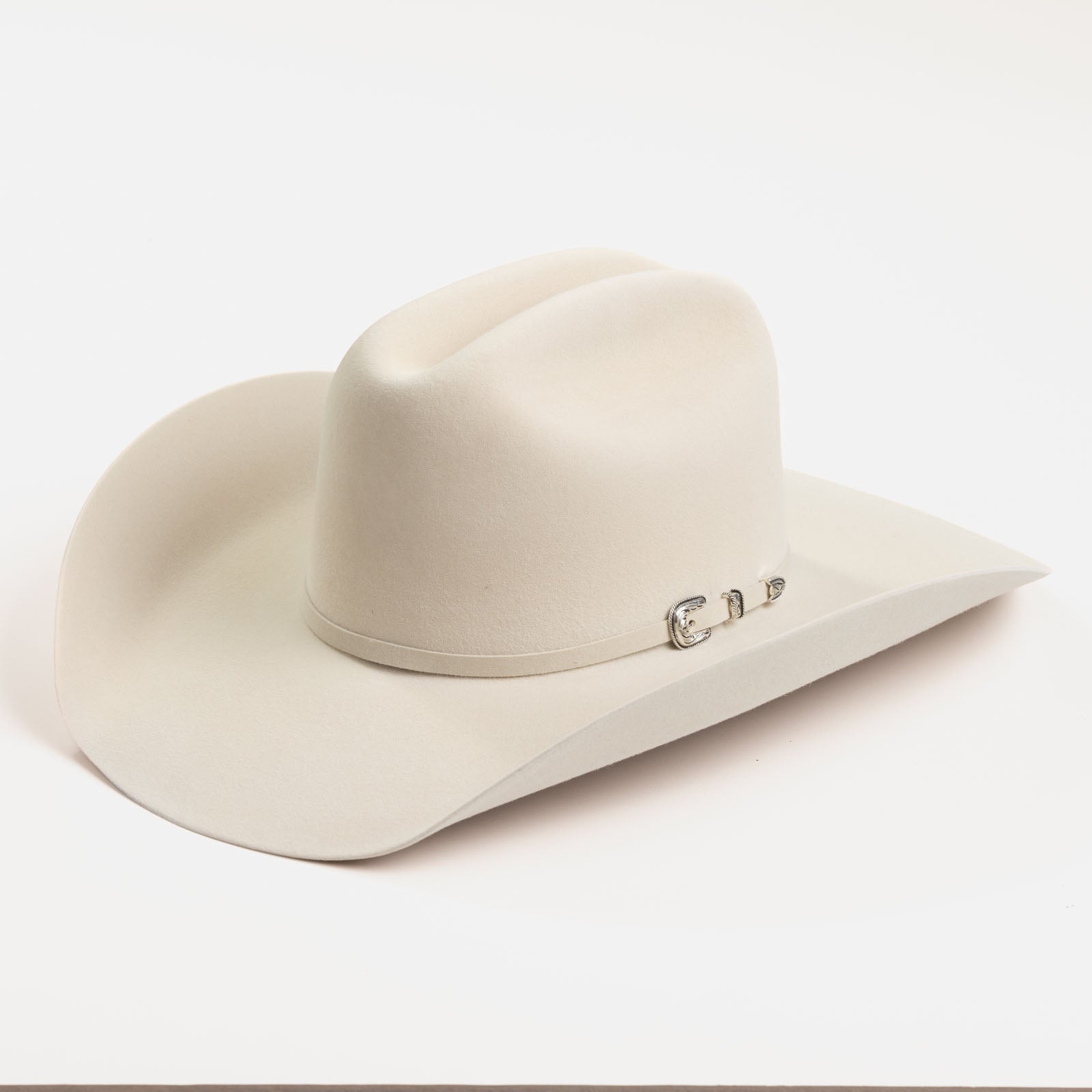 10X Douglas belly cowboy hat three-quarter angle