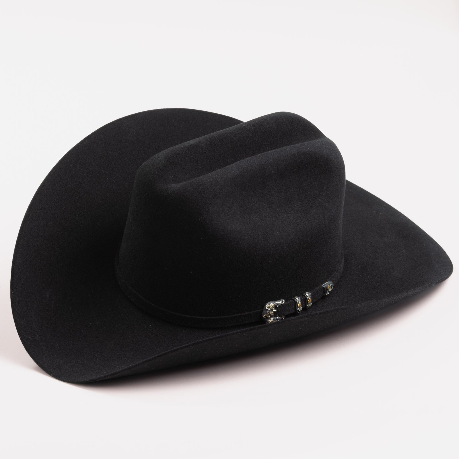 10X Jerarca black cowboy hat three-quarter angle