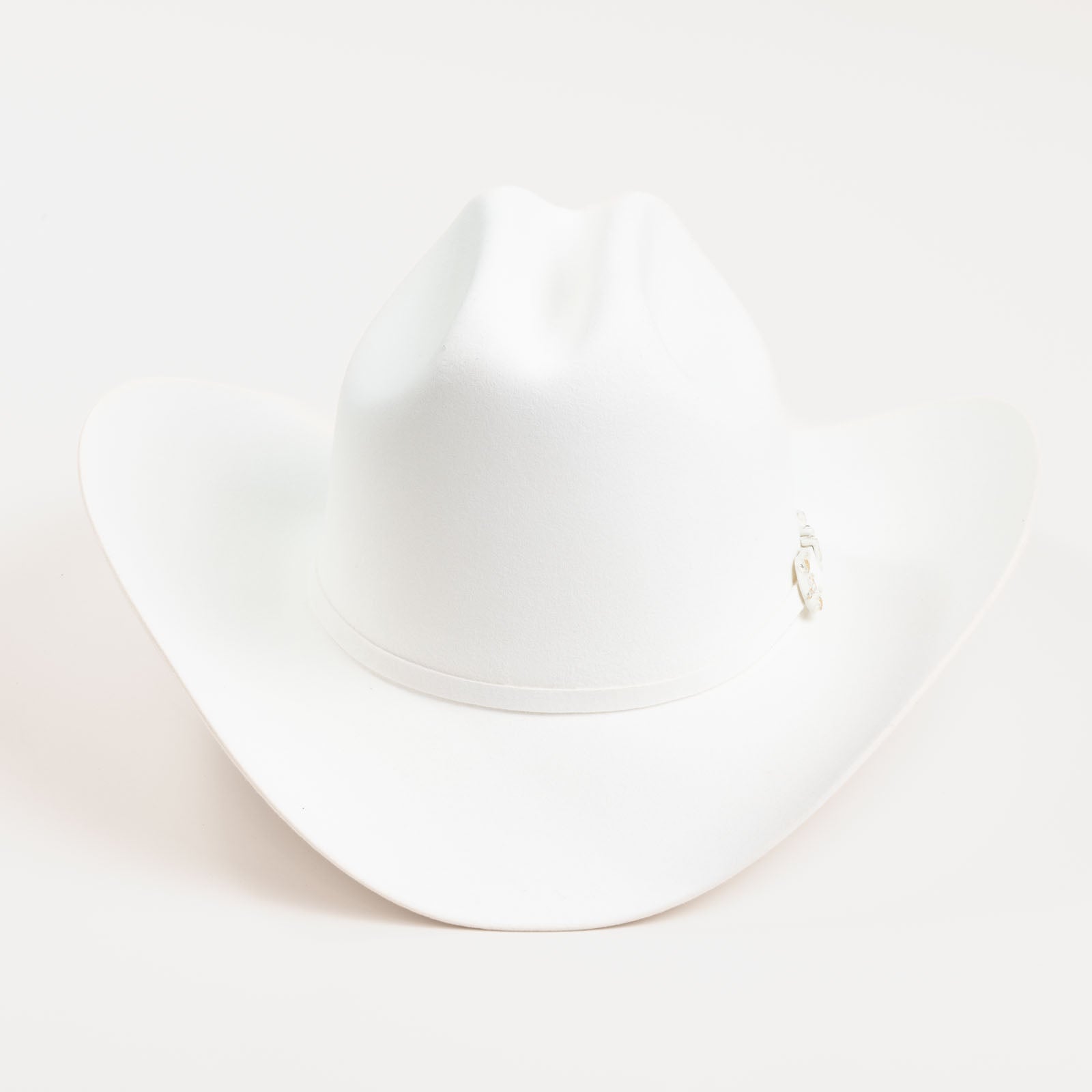 10X Jerarca white cowboy hat front angle