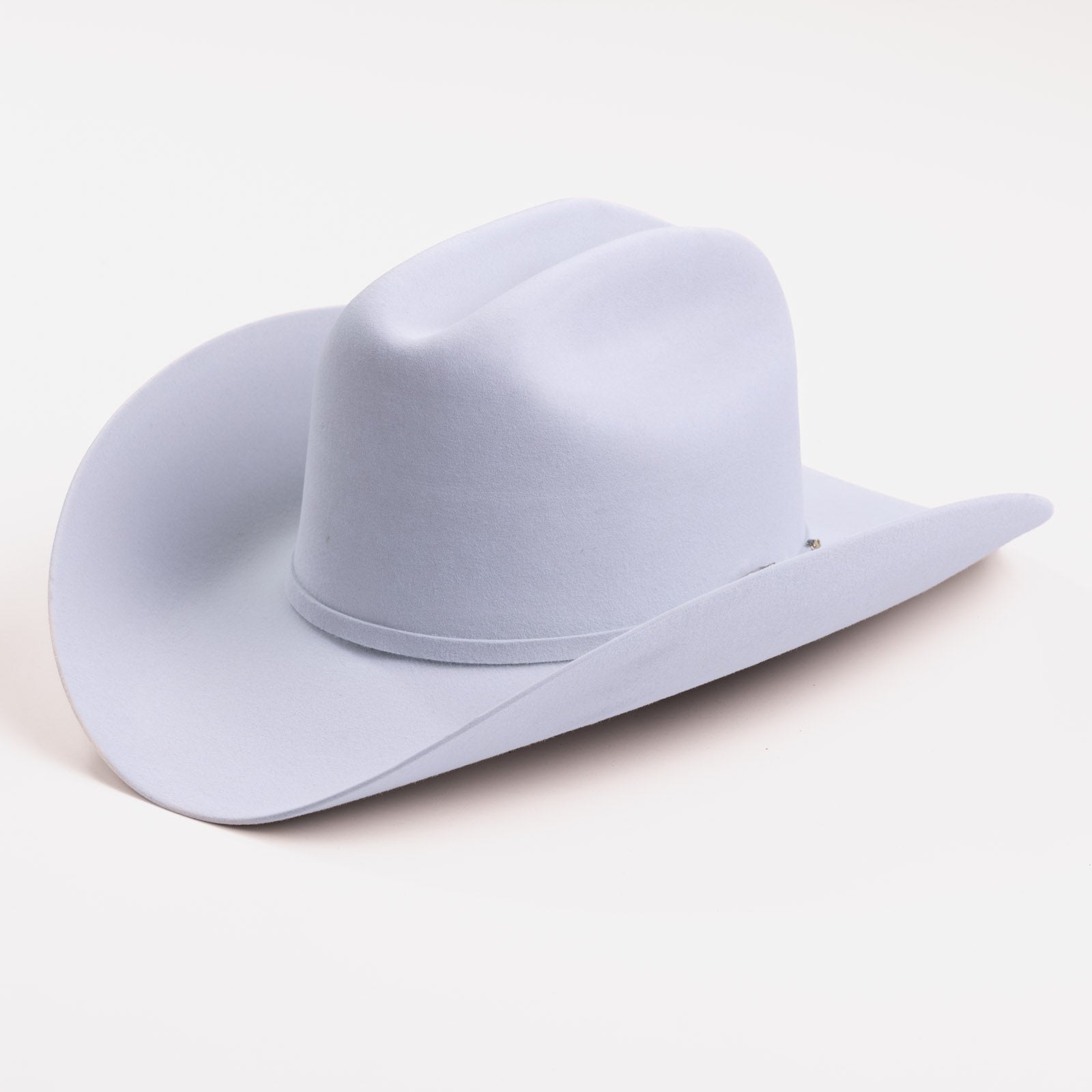 100X Independencia platinum cowboy hat three-quarter angle