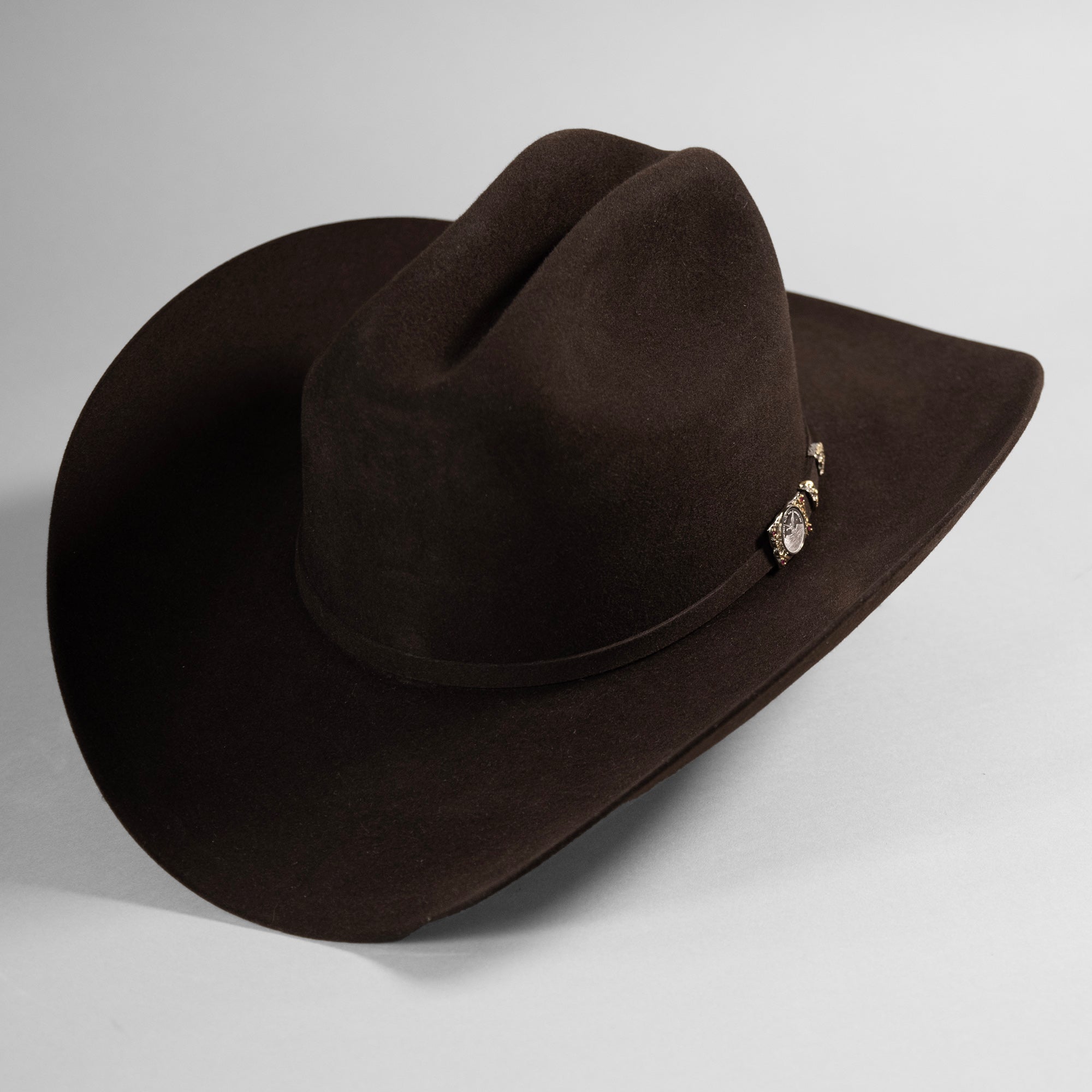 100X Independencia brown cowboy hat three-quarter angle