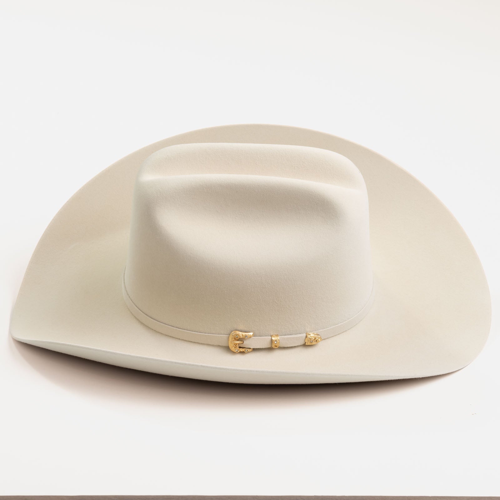 30X Opulento belly cowboy hat left-side angle