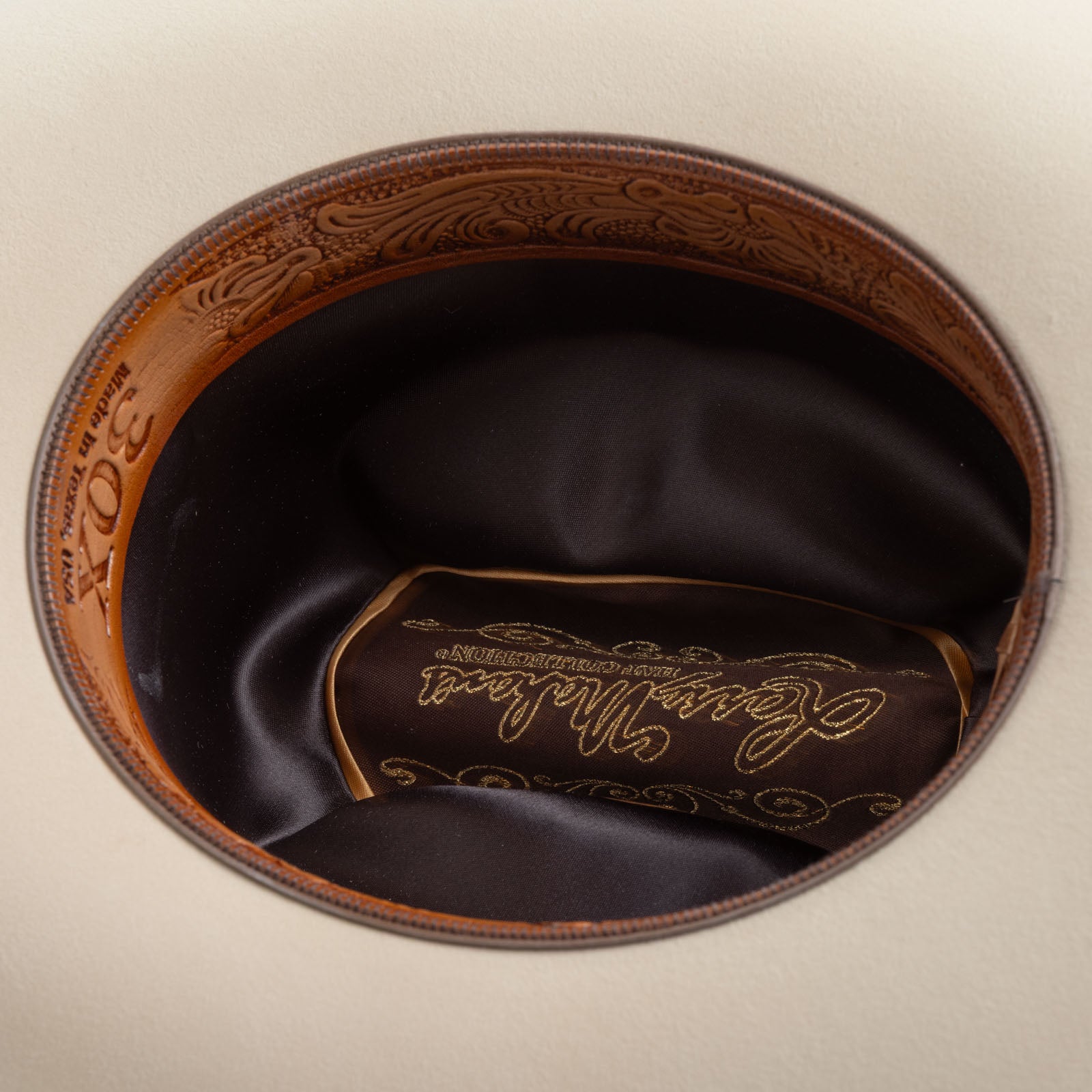 30X Opulento belly cowboy hat under brim angle