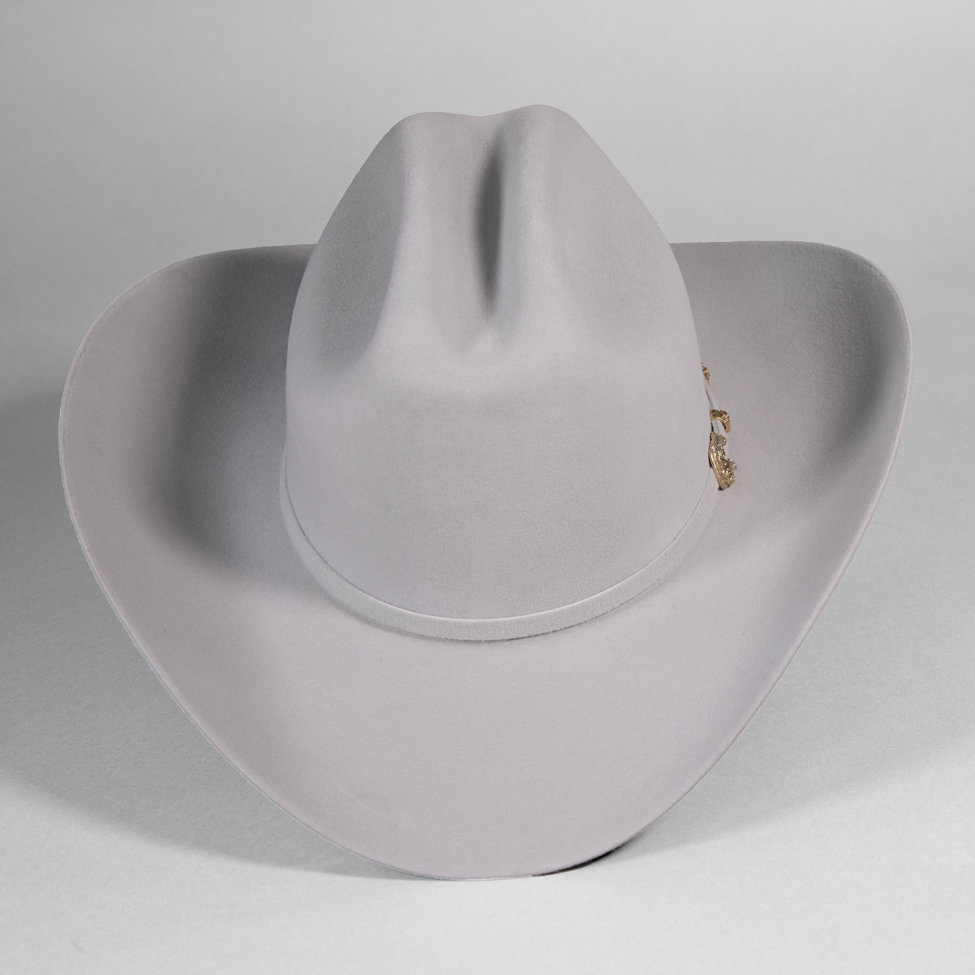 30X Opulento platinum cowboy hat front angle