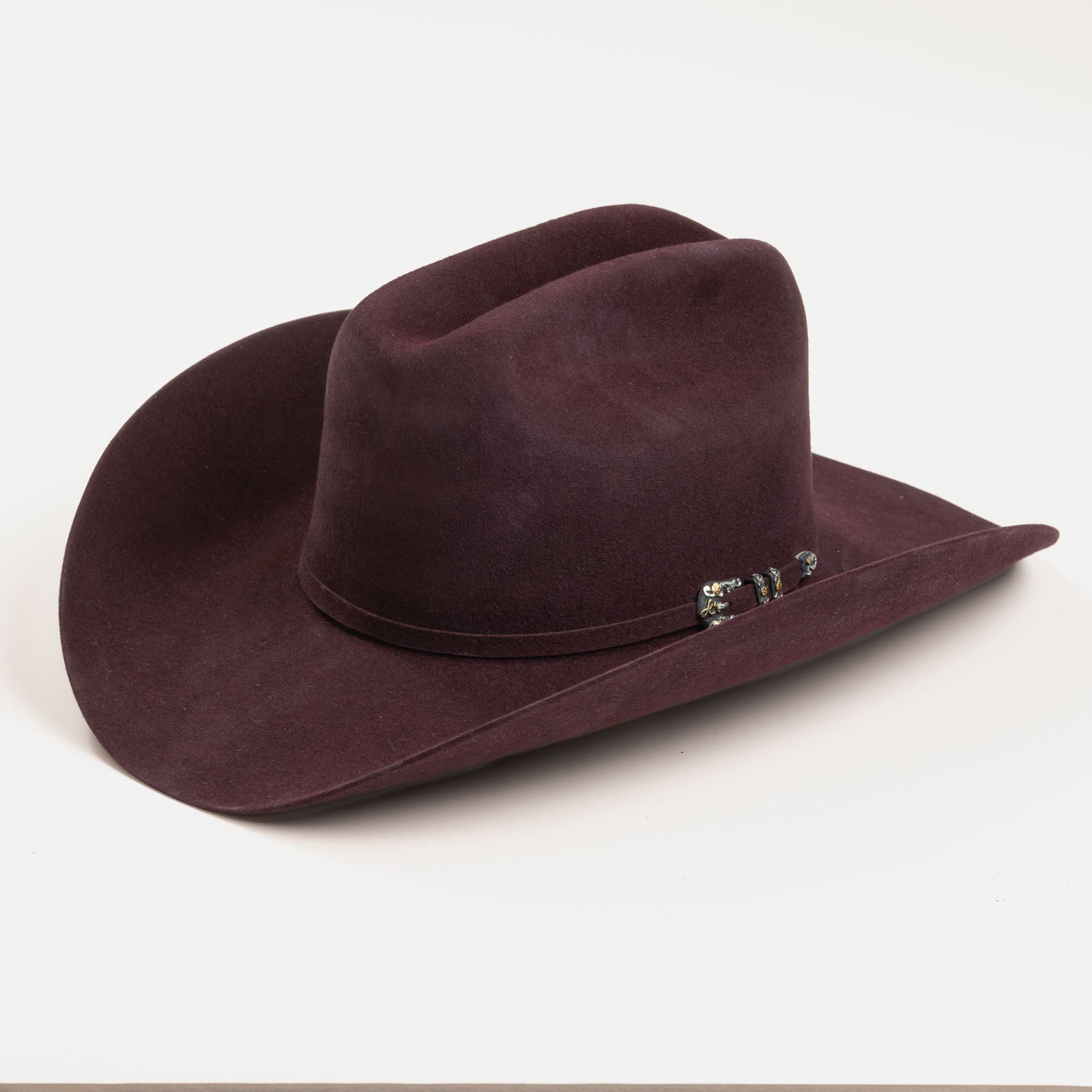 10X Jerarca black cherry cowboy hat three-quarter angle